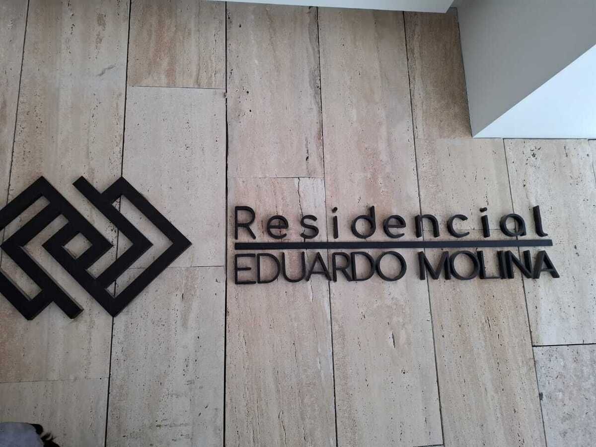 4 de 17