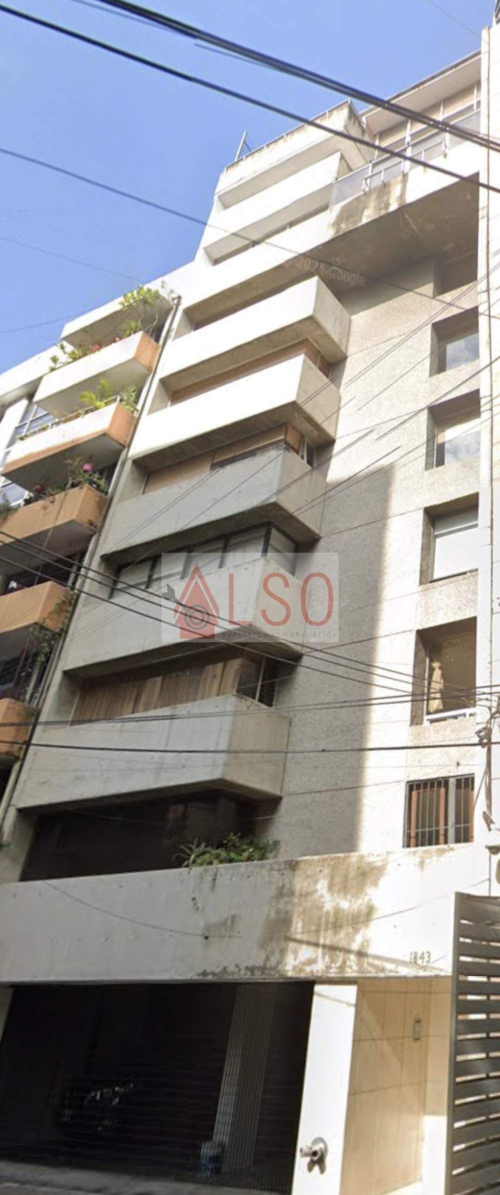 2 de 18: Fachada