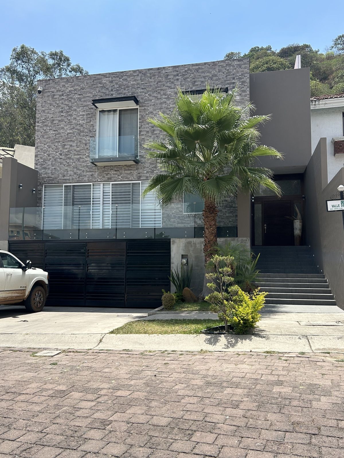 4 de 23