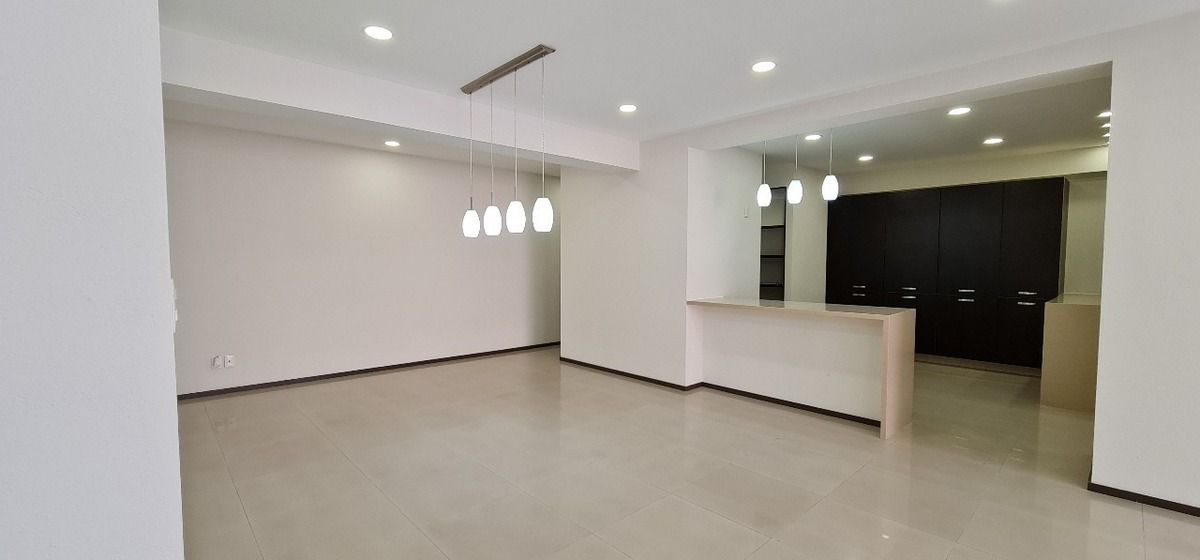 4 de 24: Sala/Comedor
