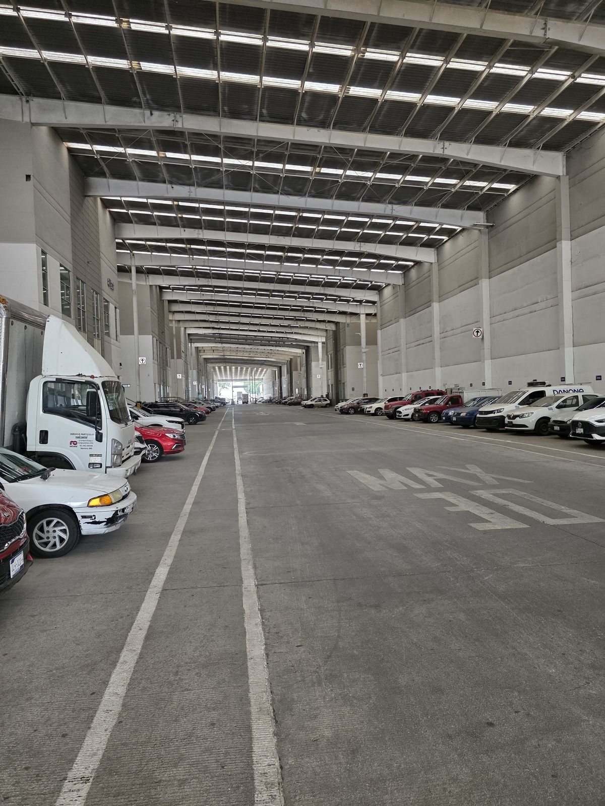 3 de 5: Bodega Industrial 1,000 m2 en Zona Industrial Benito Juárez