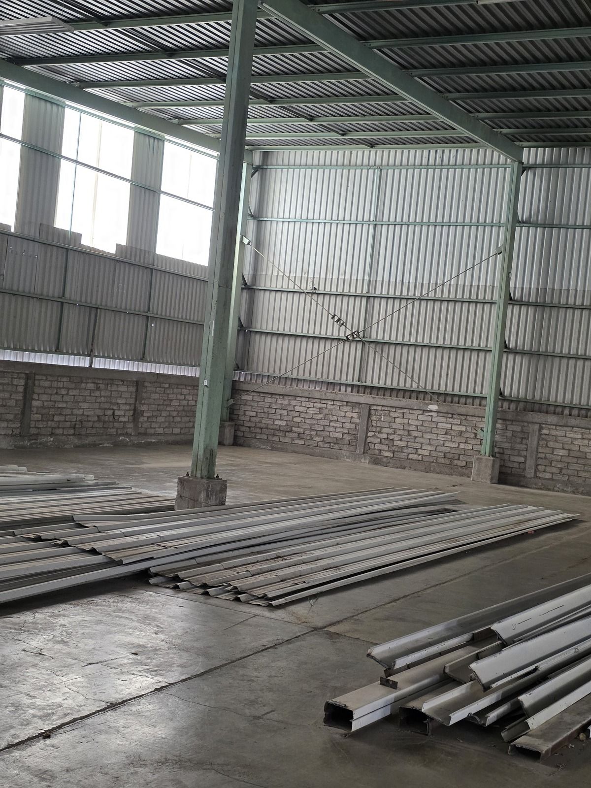 5 de 5: Bodega Industrial 1,000 m2 en Zona Industrial Benito Juárez