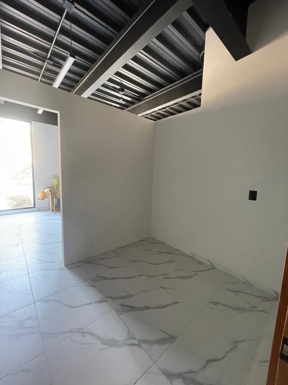 2 de 9: Esta es la oficina...