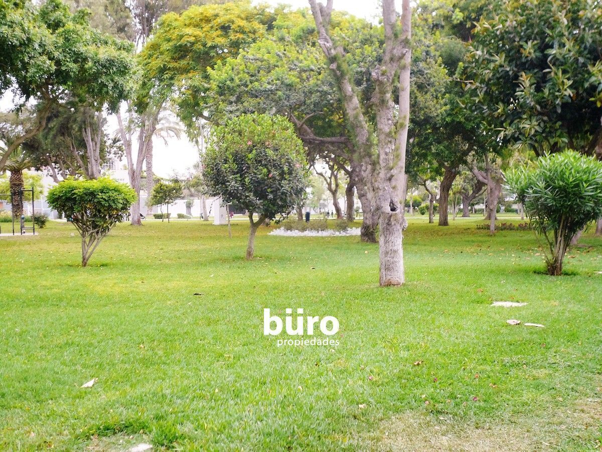 4 of 12: Parque Villena