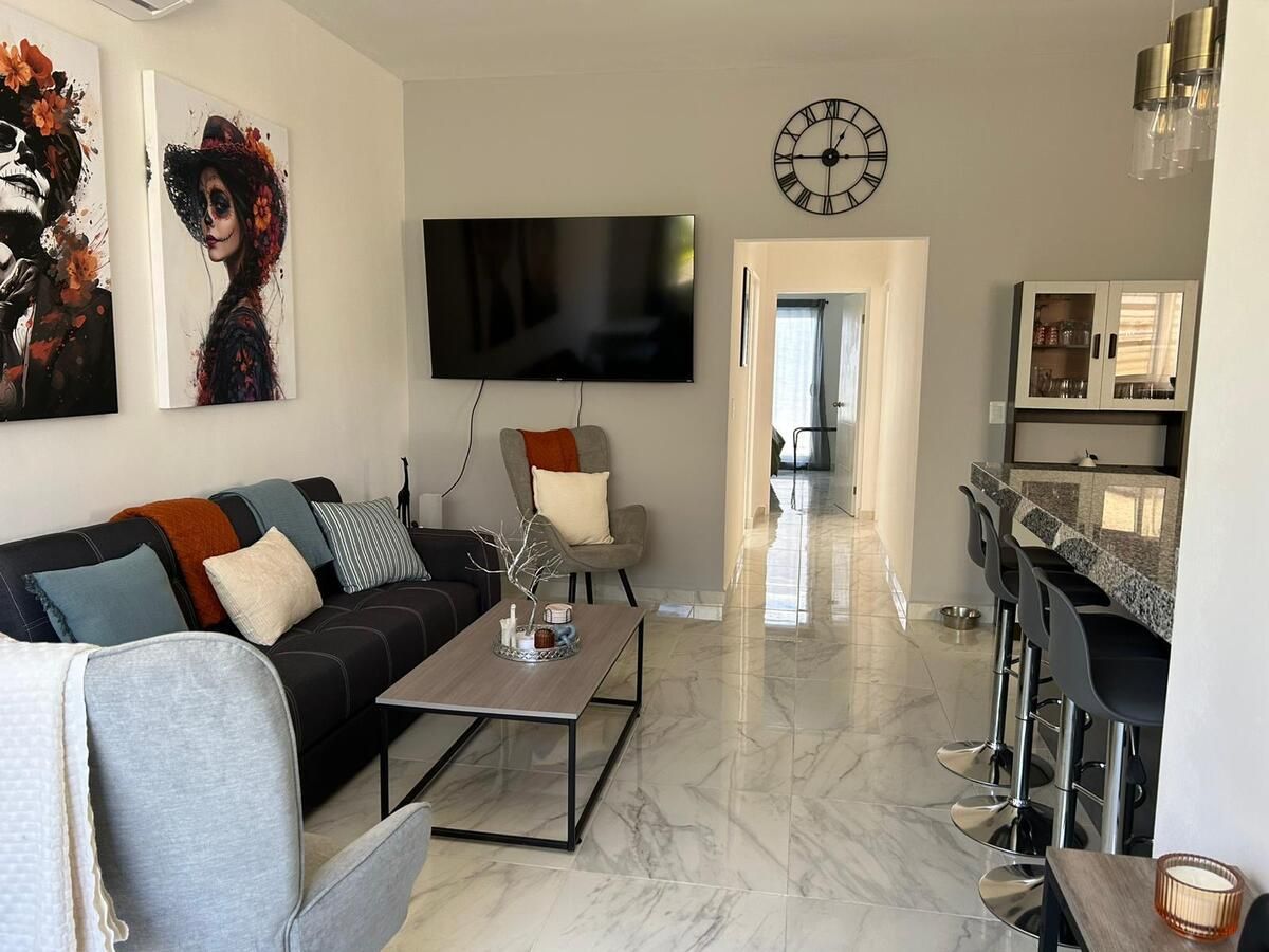 1 of 20: Living Room