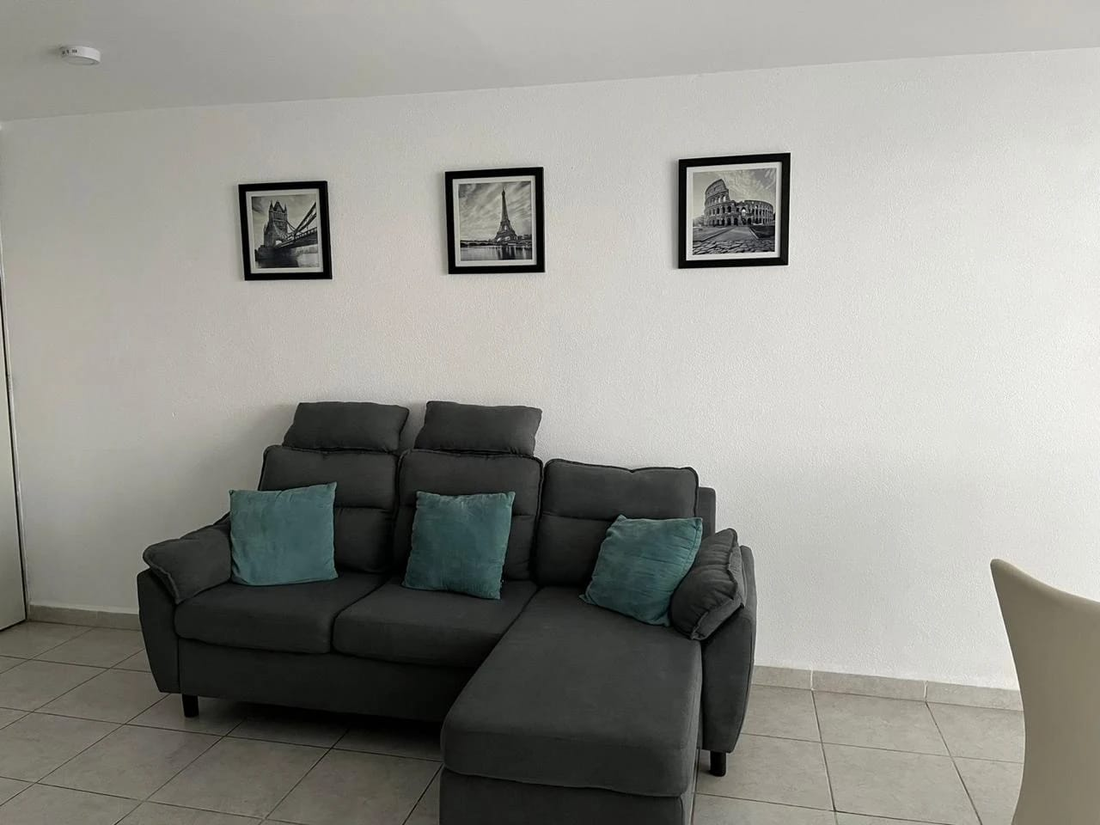3 of 8