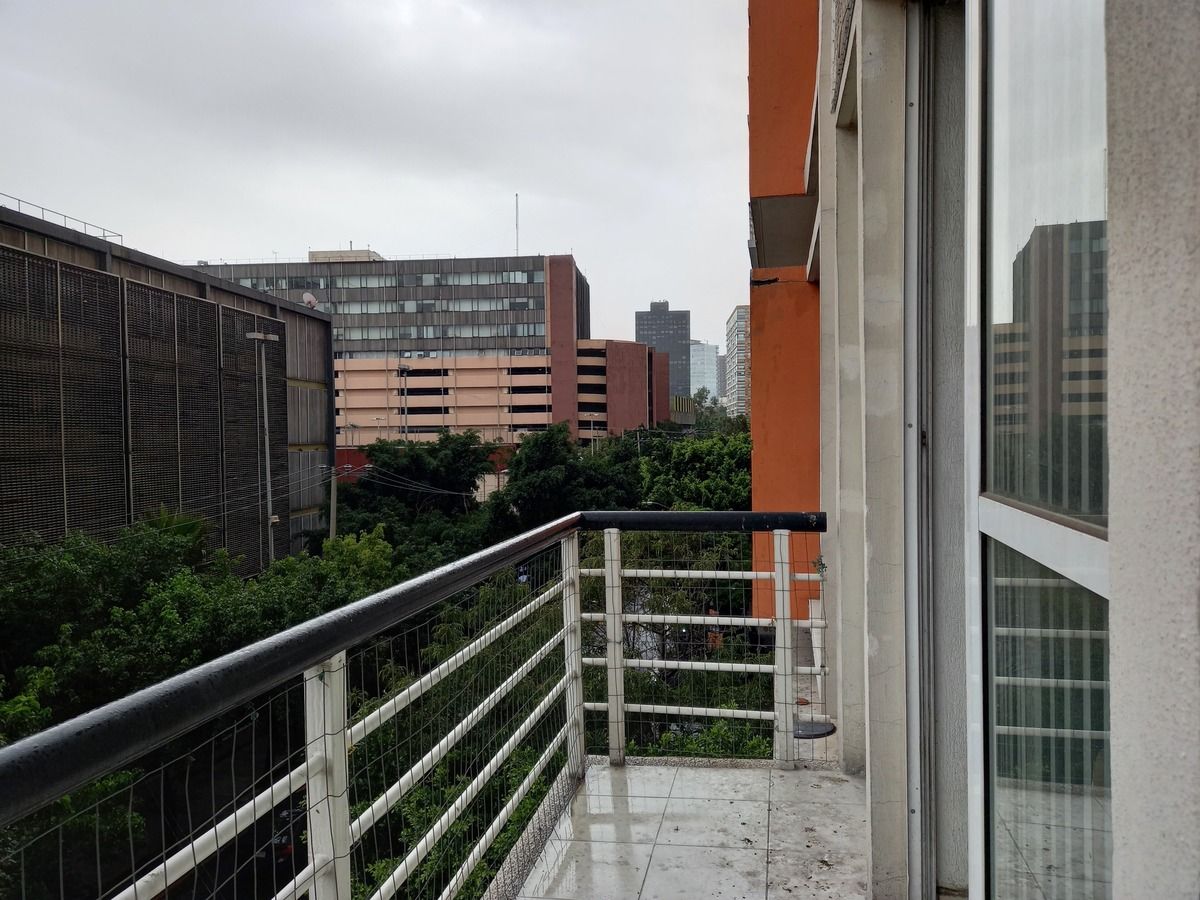 18 de 21: balcón
