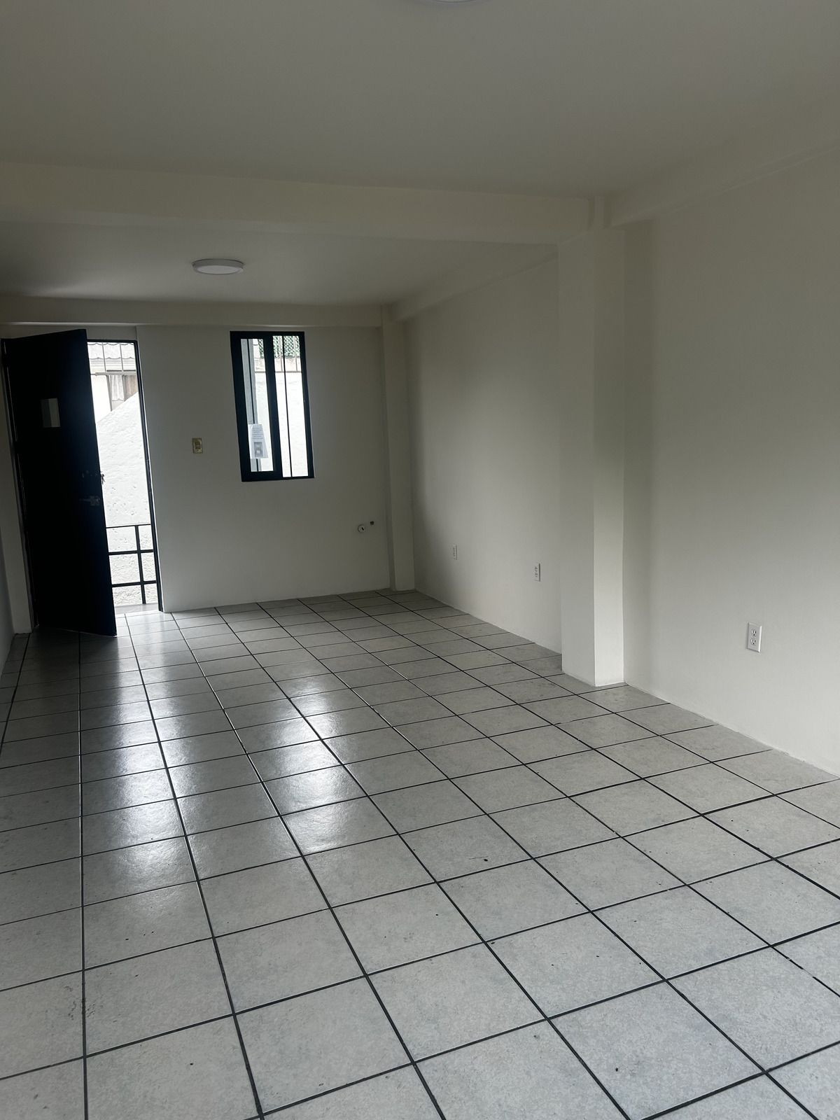 2 de 3: rentadeoficina_cdmx_polizajuridica