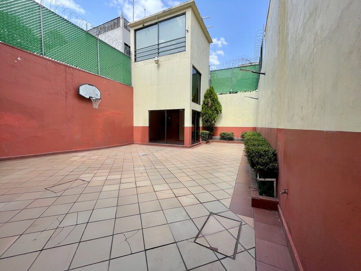 4 de 23