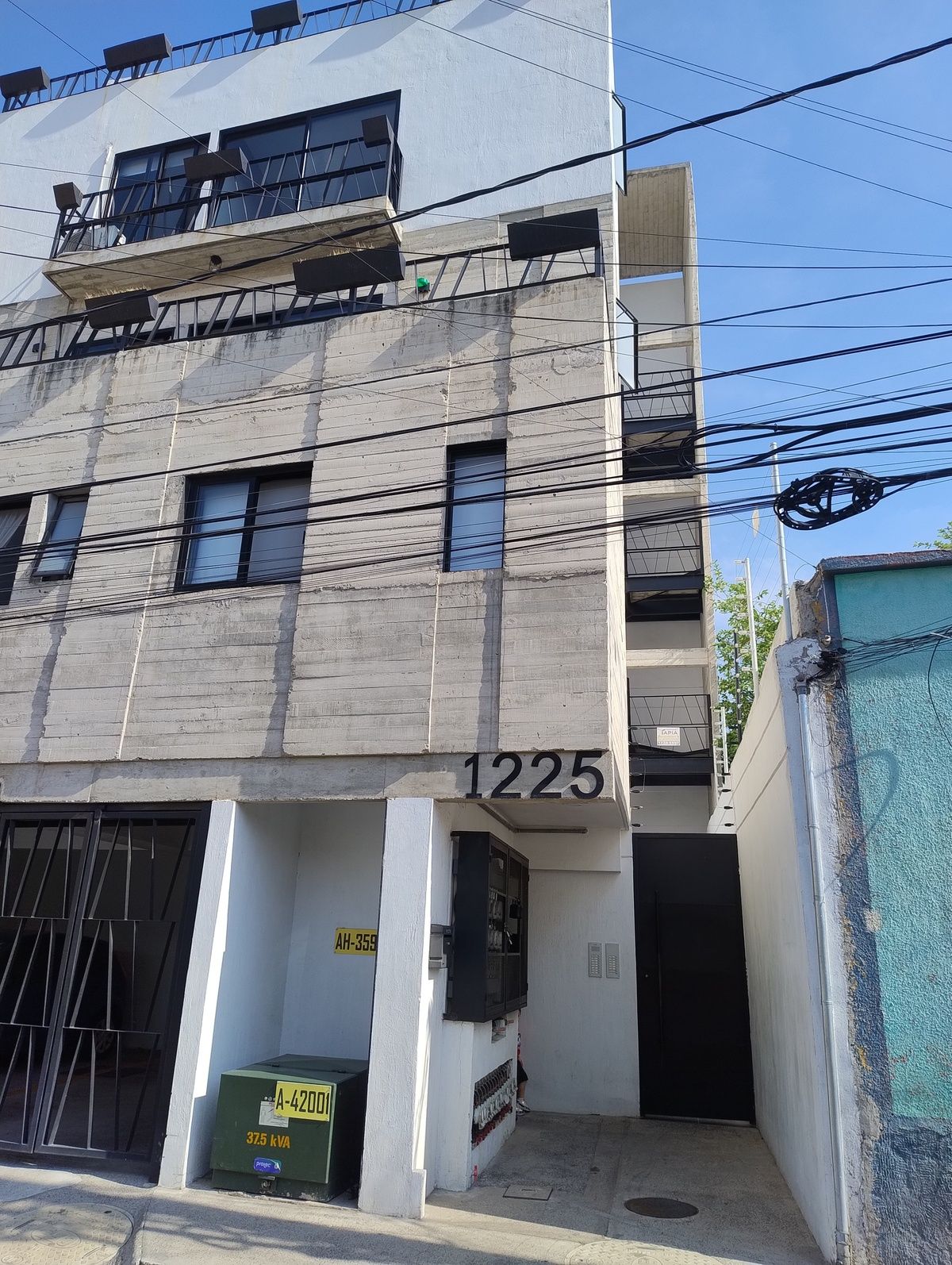 1 de 9: Fachada