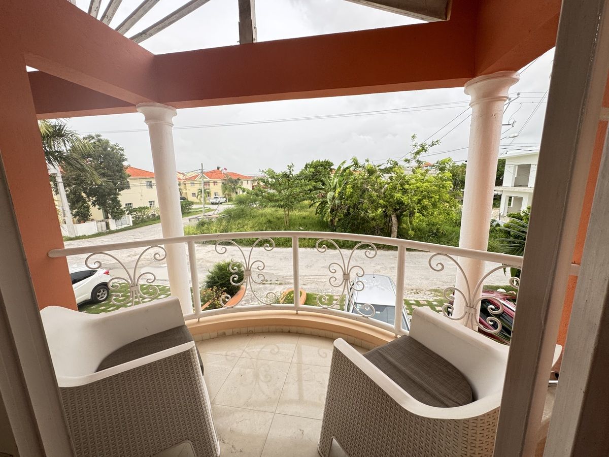 1 de 14: Balcon