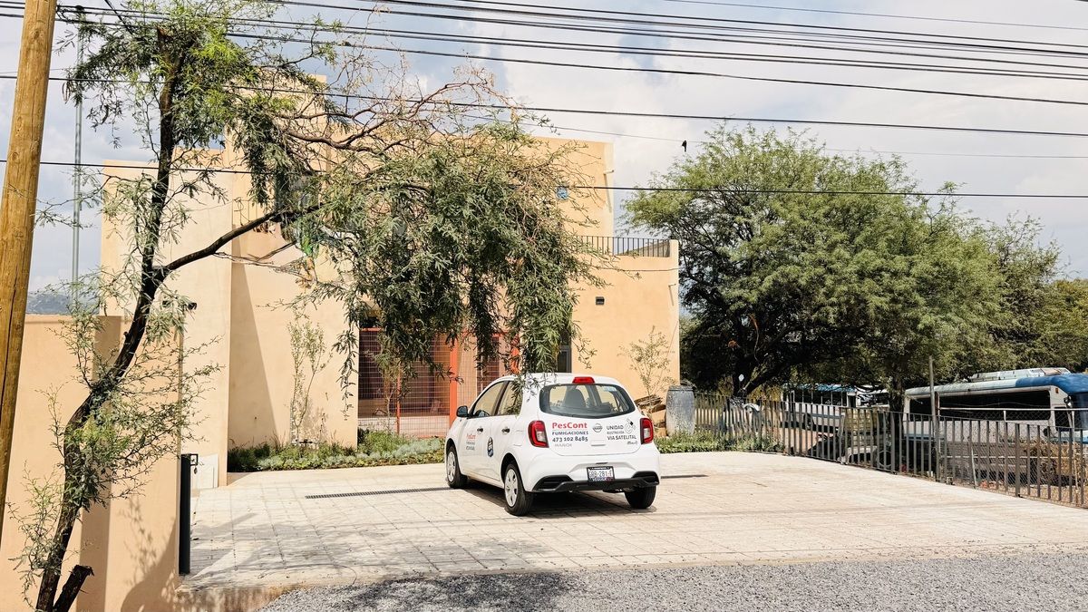 2 de 20: Fachada de Plaza