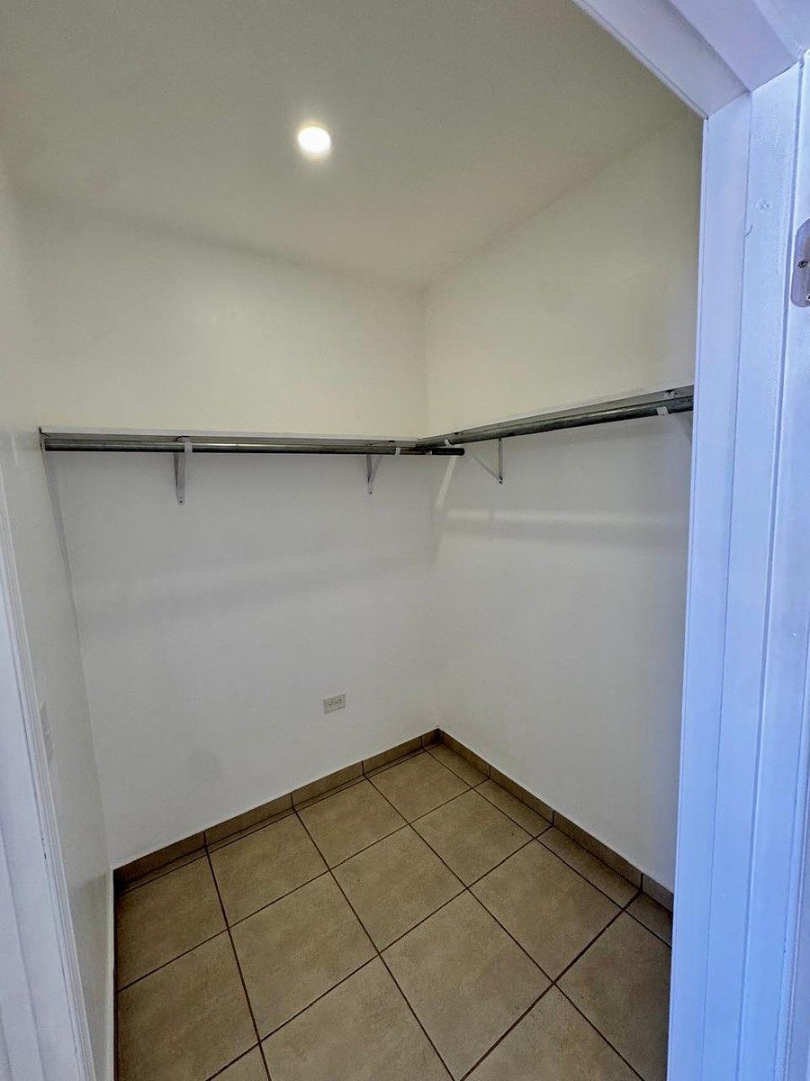 Walking Closet amplio, photo 8 of 20