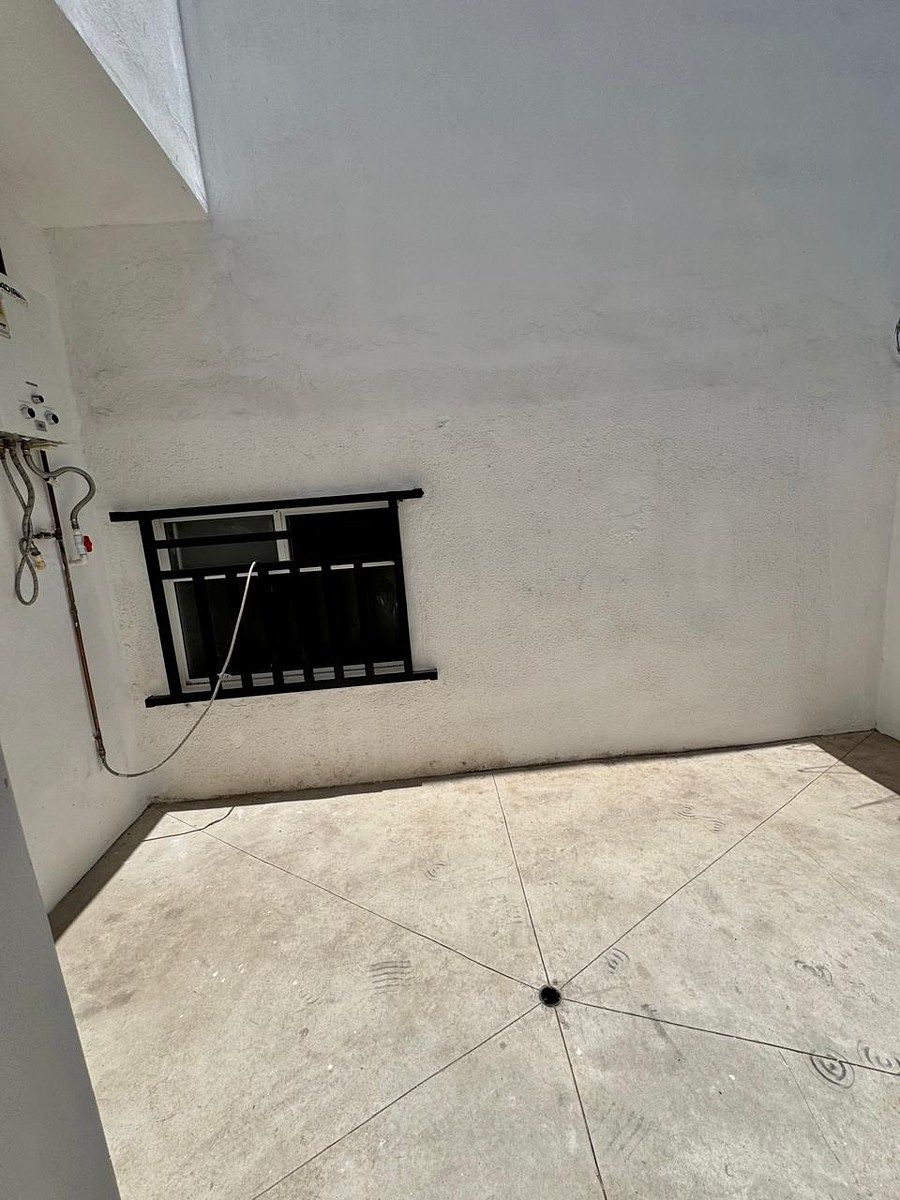 Patio, photo 13 of 20