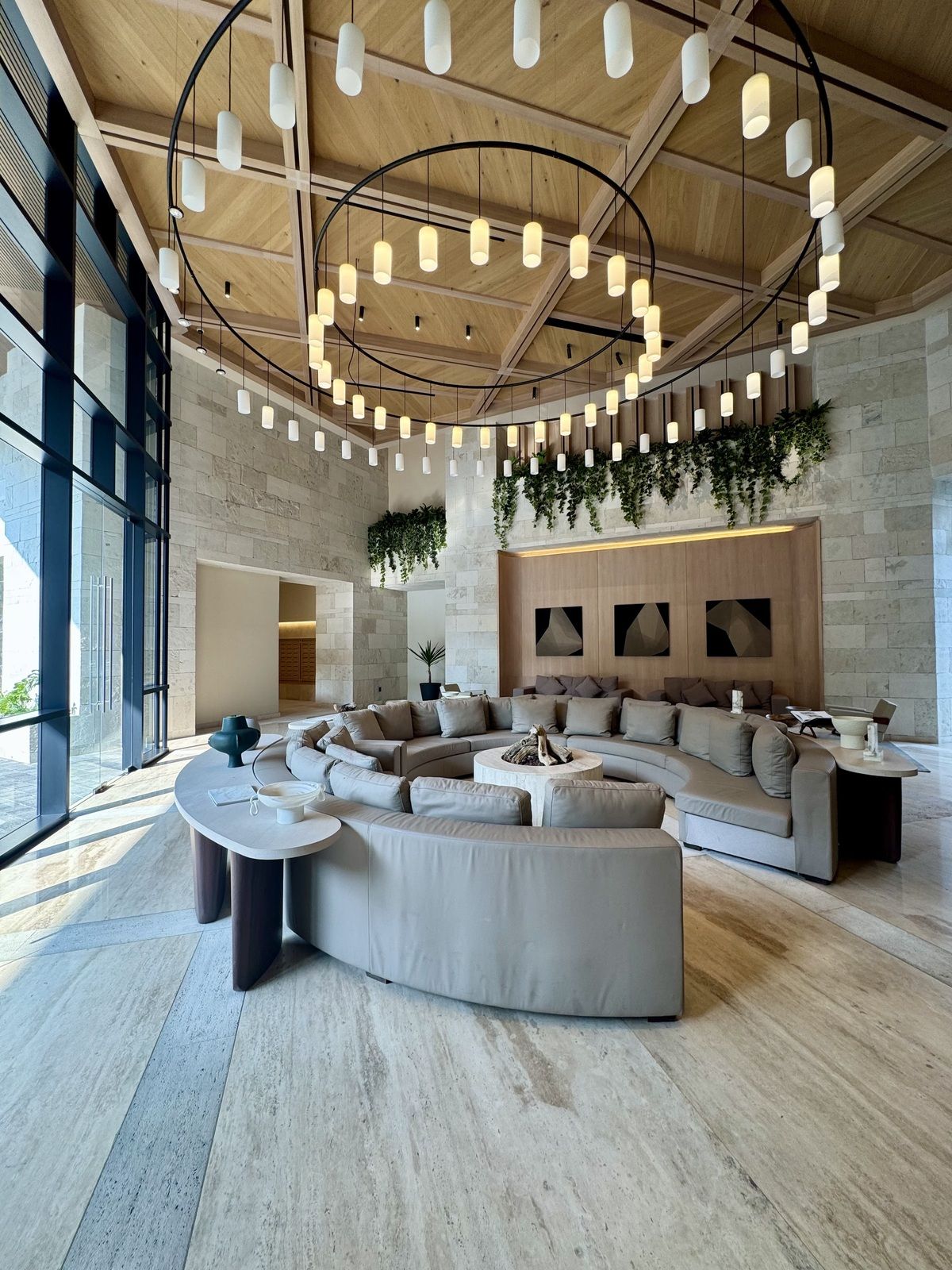 3 de 28: Lobby