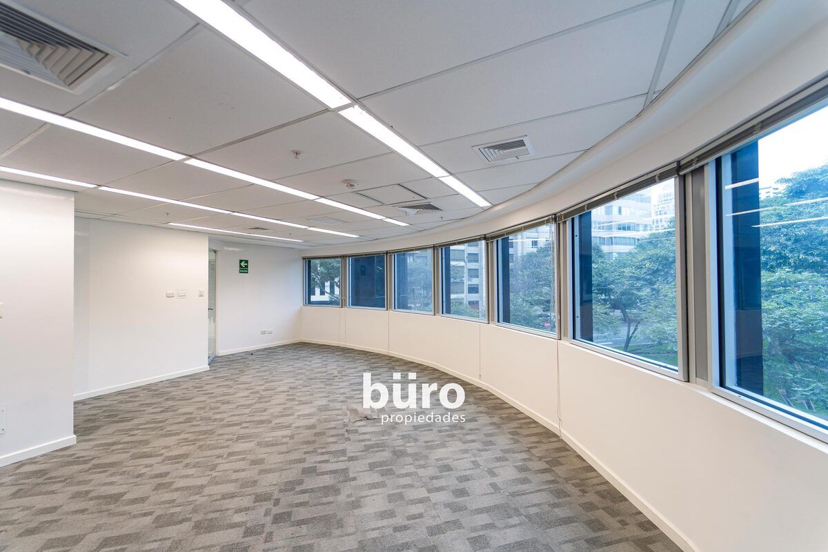 3 de 22: Sala de directorio.