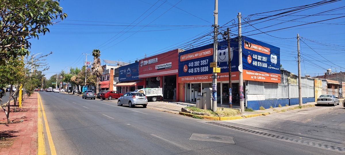 3 de 8