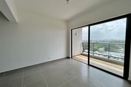 EB-TJ5208