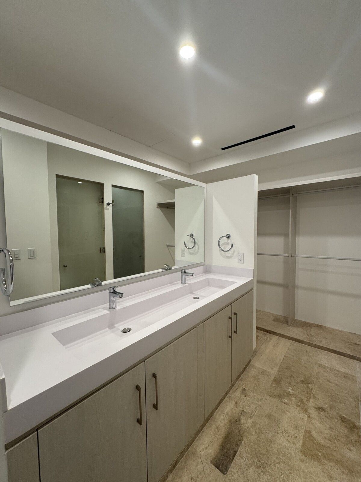 13 de 42: Baño Recámara Principal