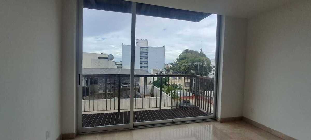 2 de 16