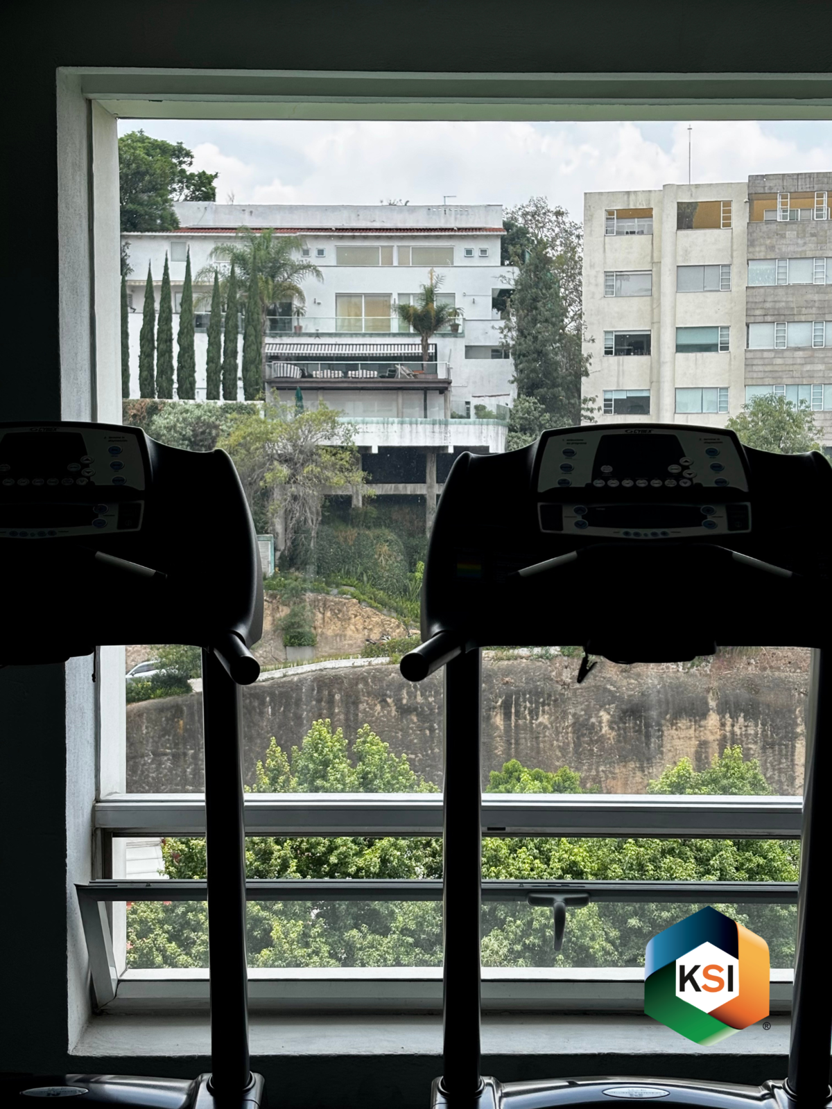 23 de 27