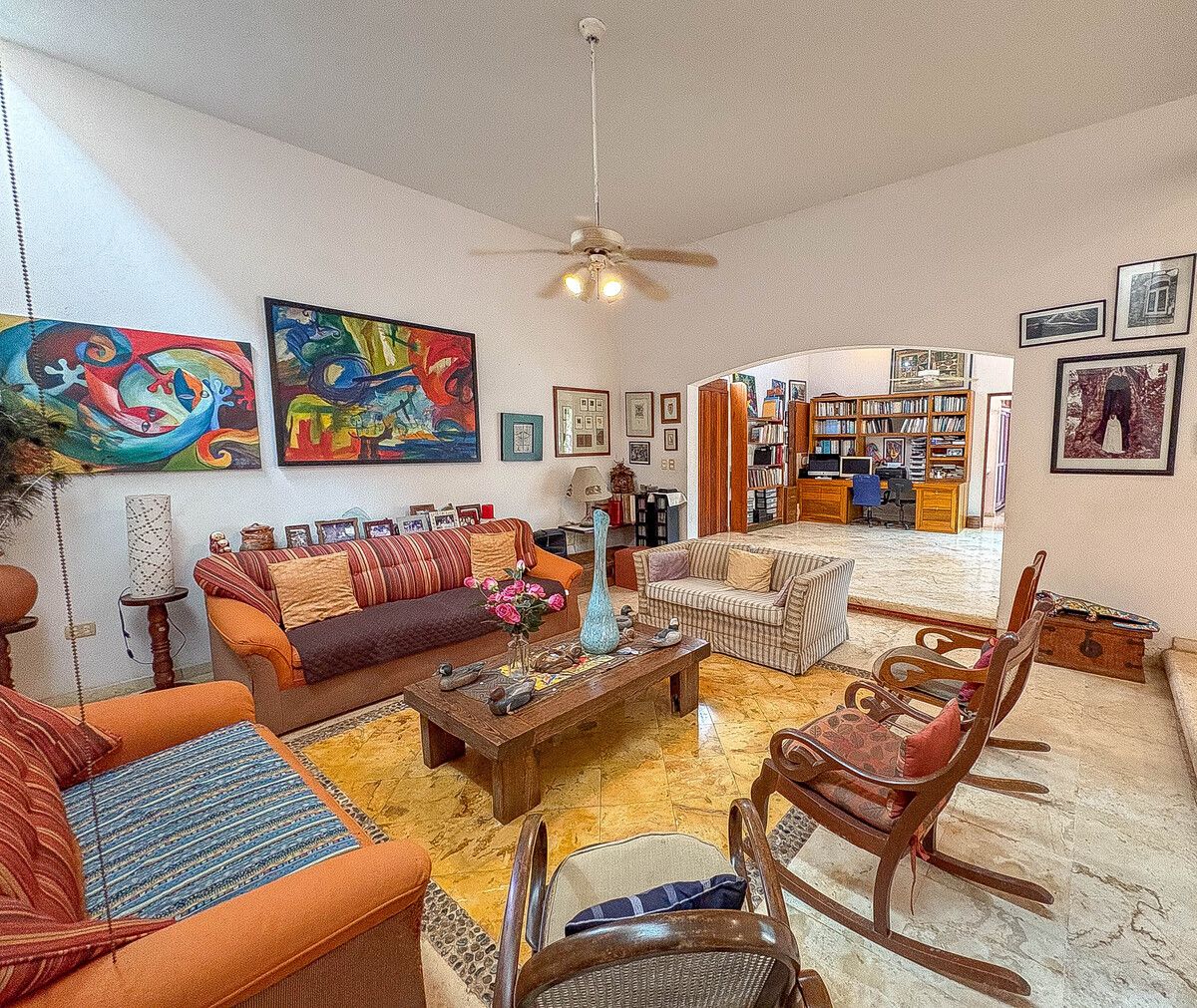 18 de 47: Sala