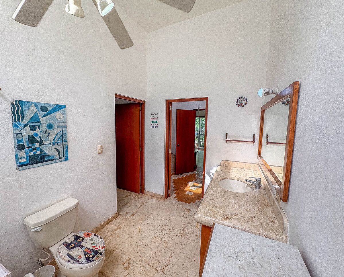 47 de 47: Baño