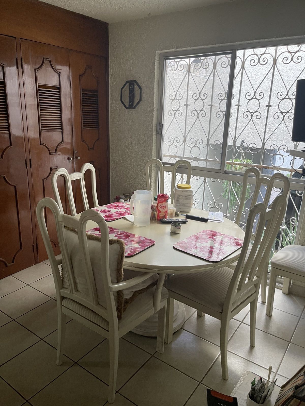 10 of 23: Antecomedor