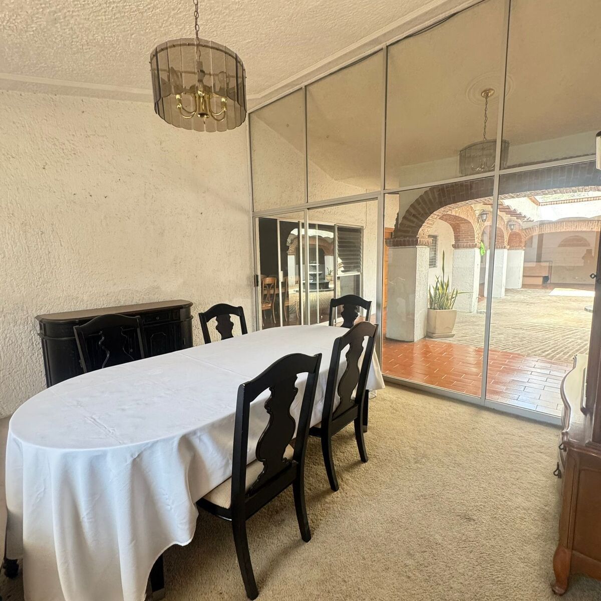 5 of 10: comedor
