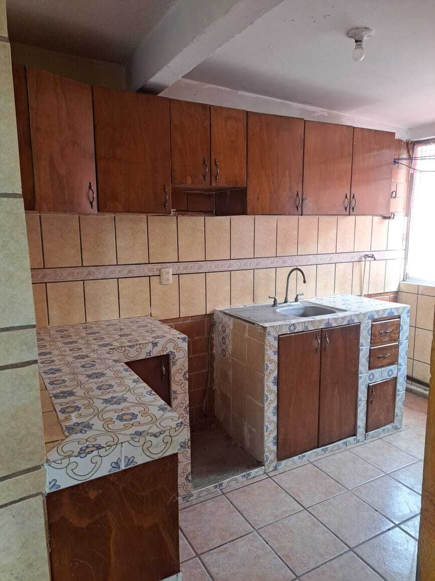 4 de 10: Bonita Cocina con alacena