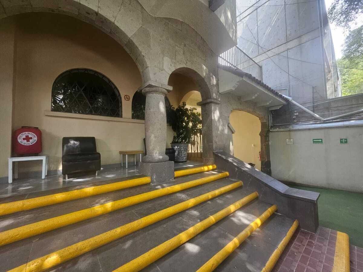 4 de 28