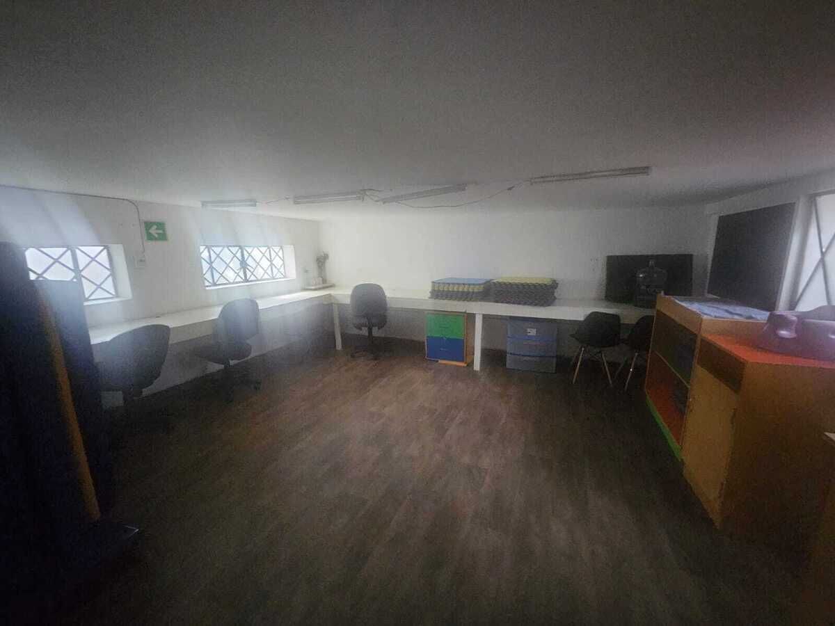 24 de 28