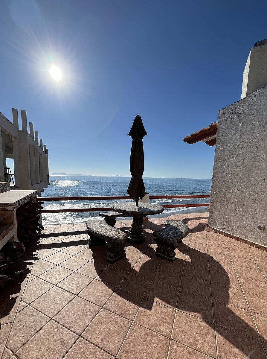 2 of 27: Hermosa vista al mar