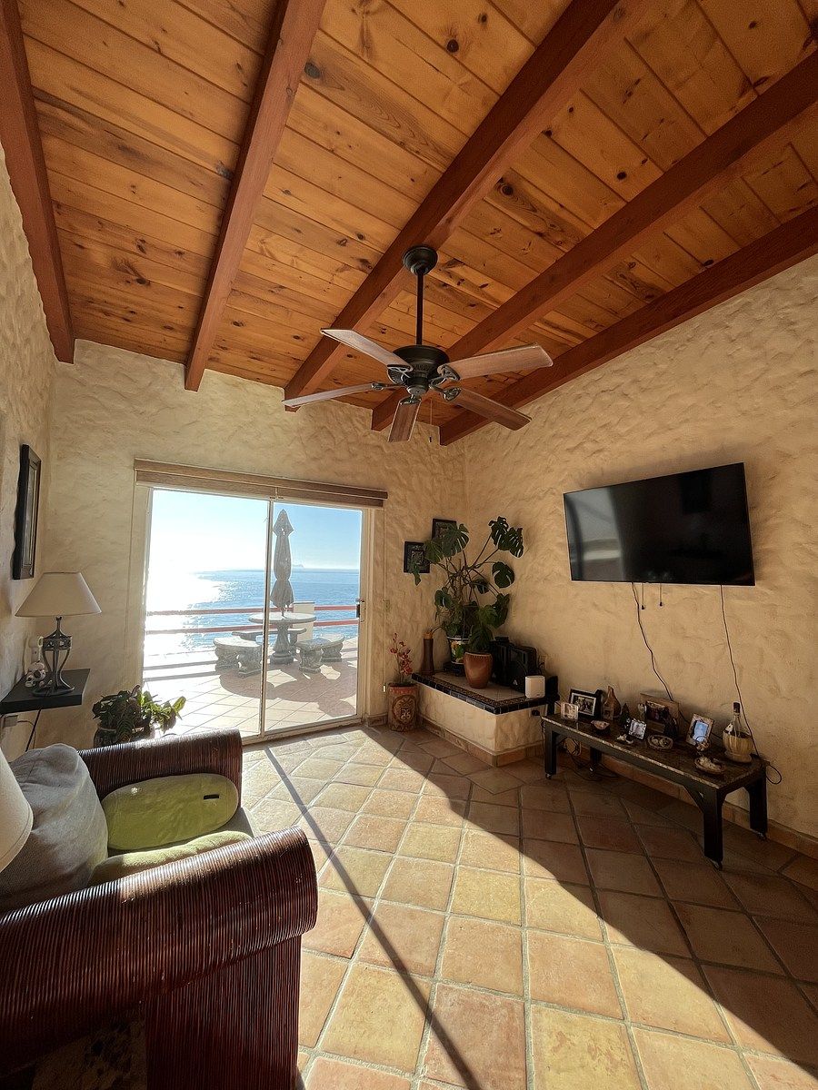 13 of 27: Recamara 3 Primera Planta con Vista