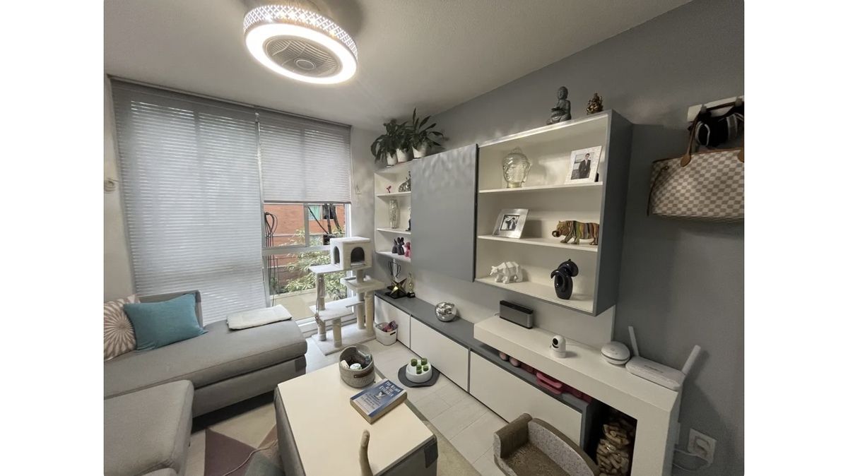 2 de 20: Sala con muebles a la medida