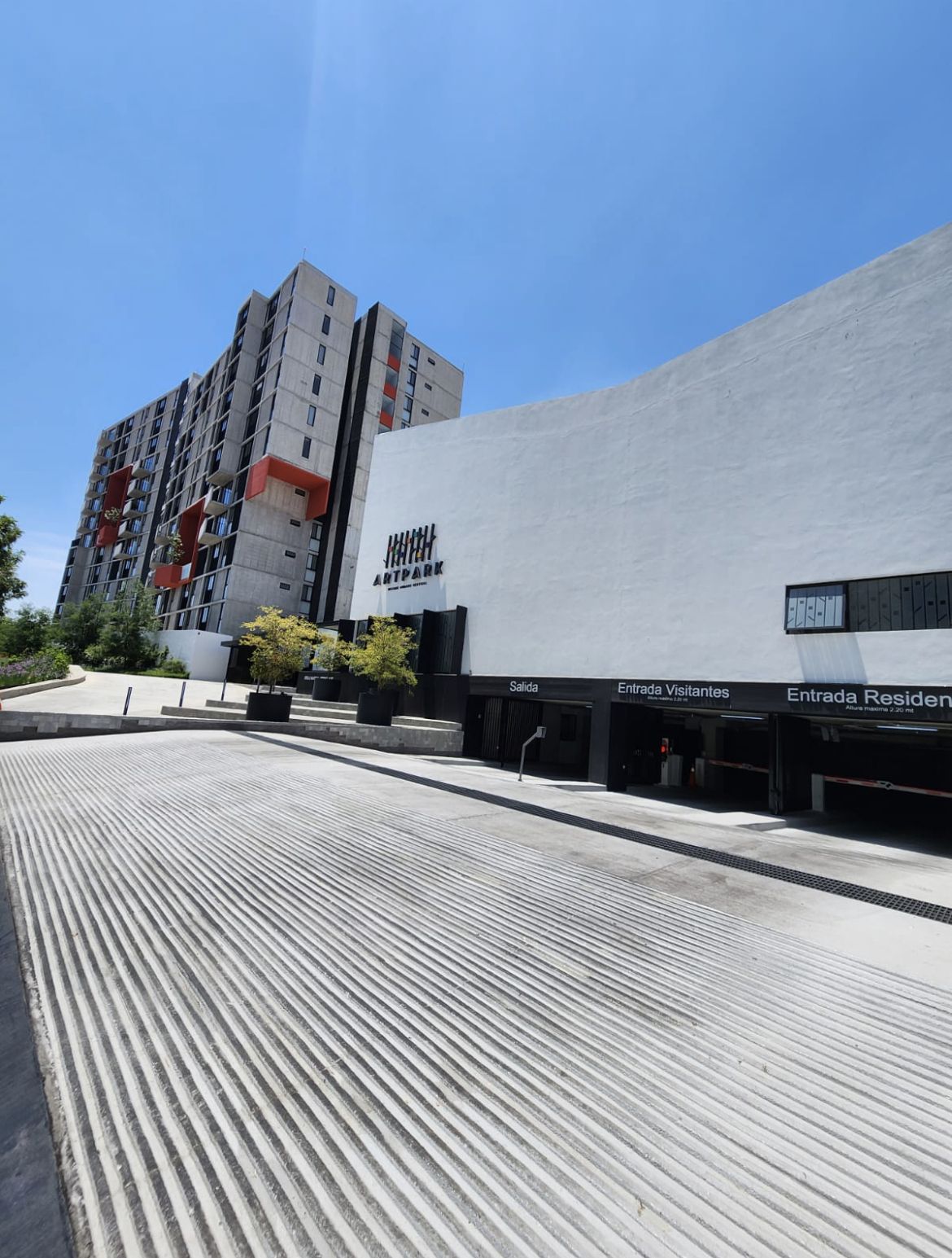 1 de 10: Fachada art park