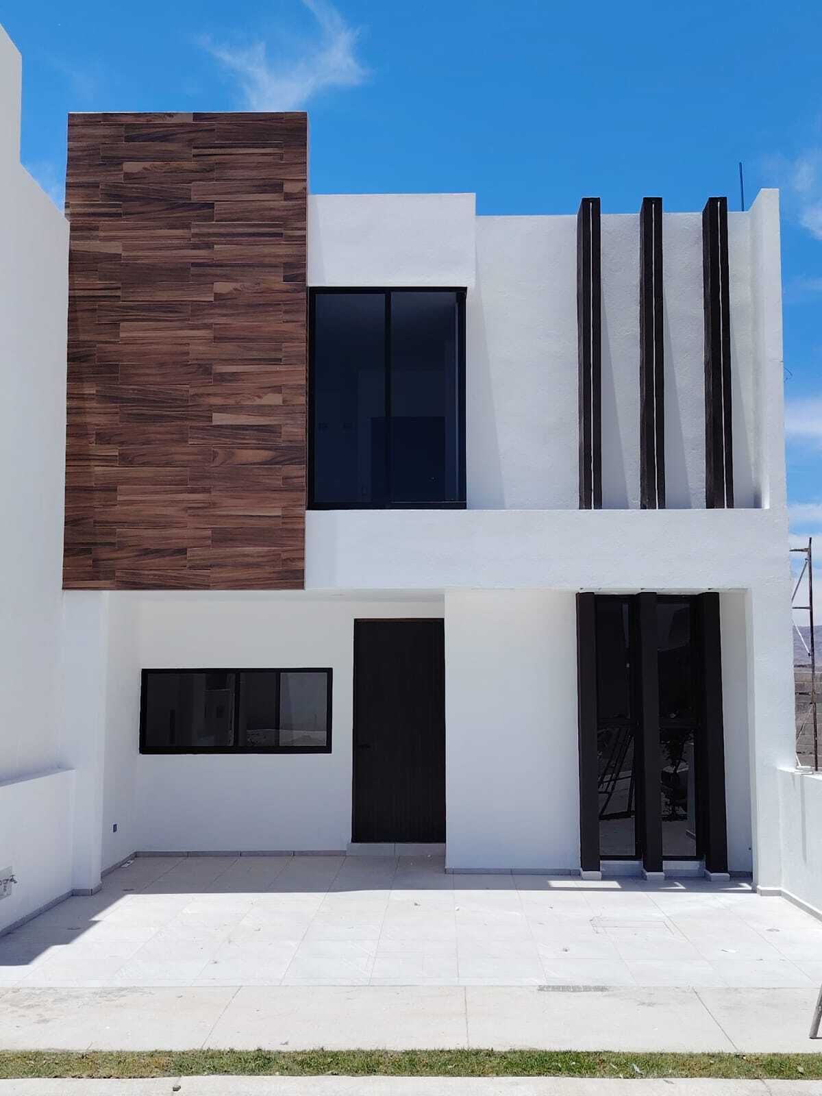 1 of 17: Fachada