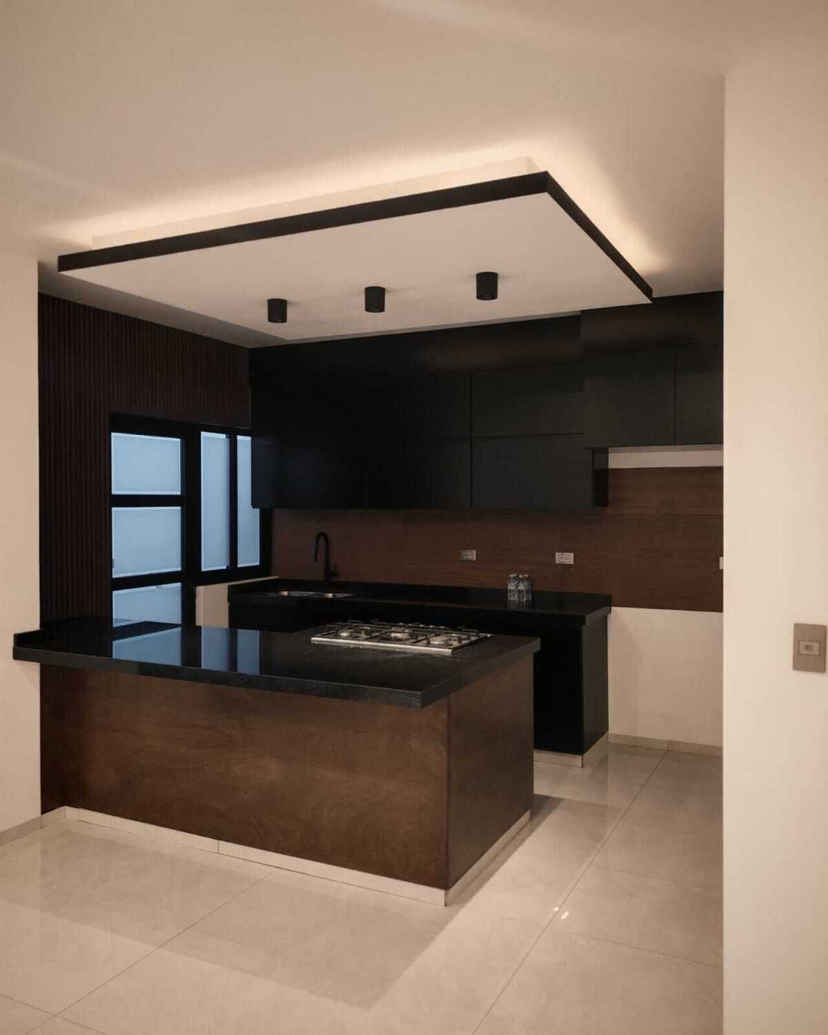 2 of 17: Cocina