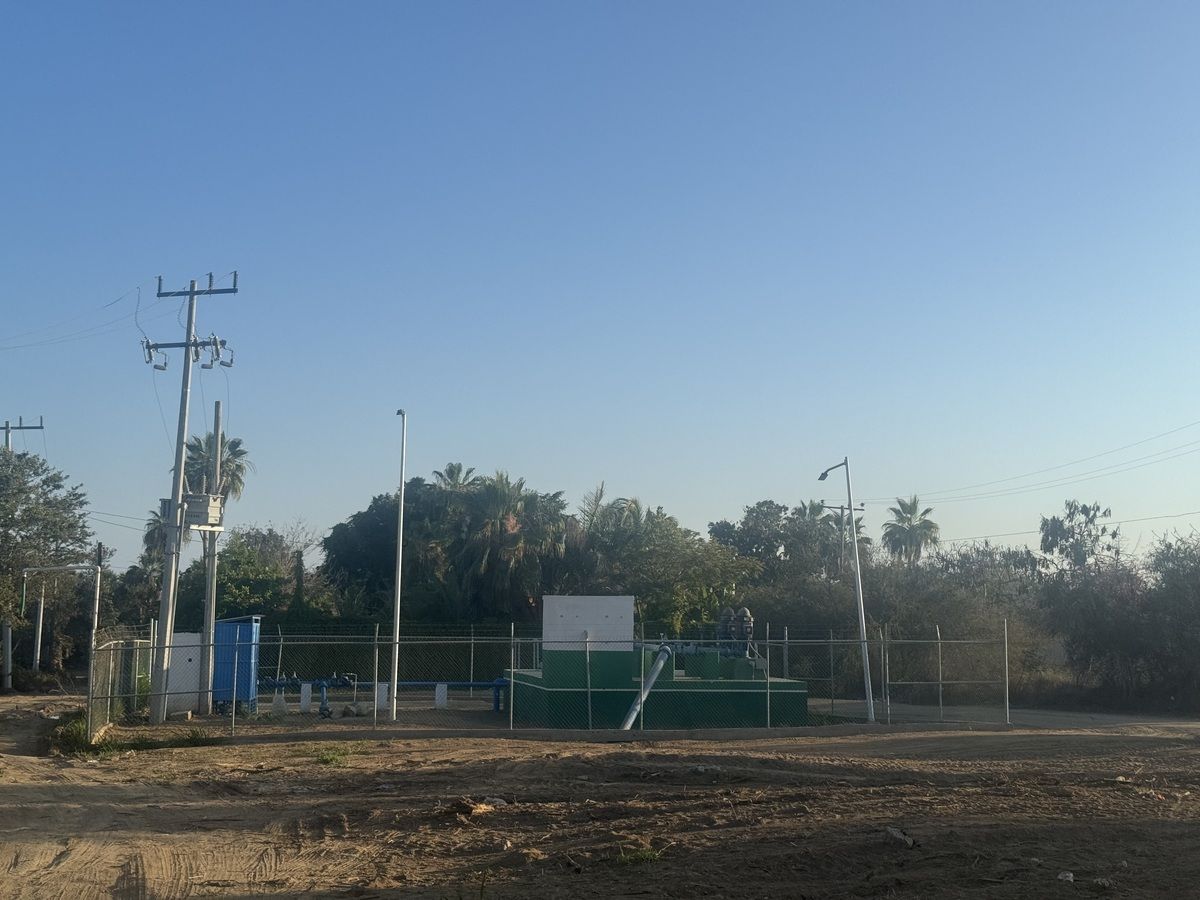 17 de 25: a unos metros de bomba de SAPA
