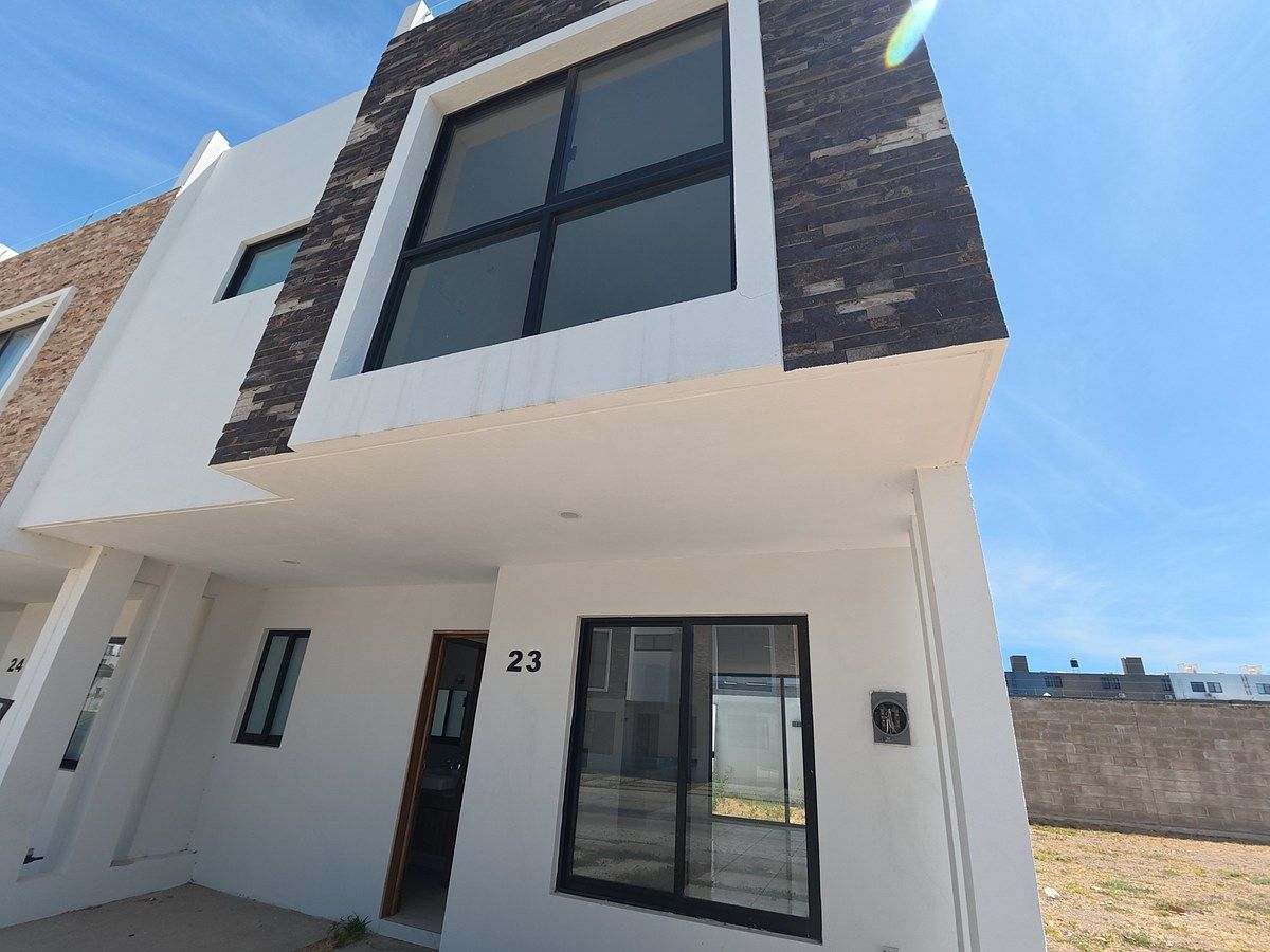 House for Sale Adamar, Tlajomulco de Zuñiga., photo 1 of 29