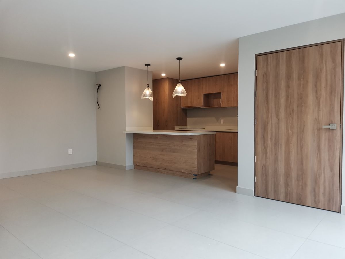 3 de 25: Sala comedor y cocina