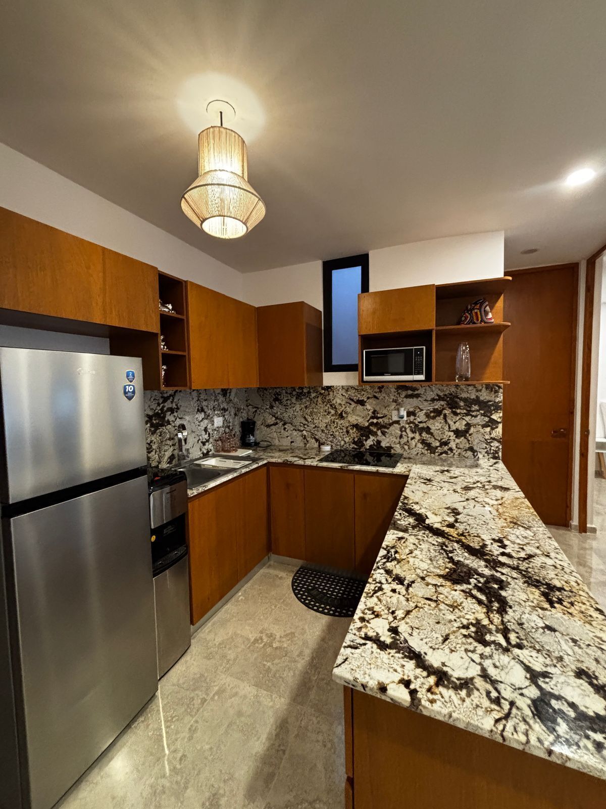2 de 7: Cocina Integral con Barra