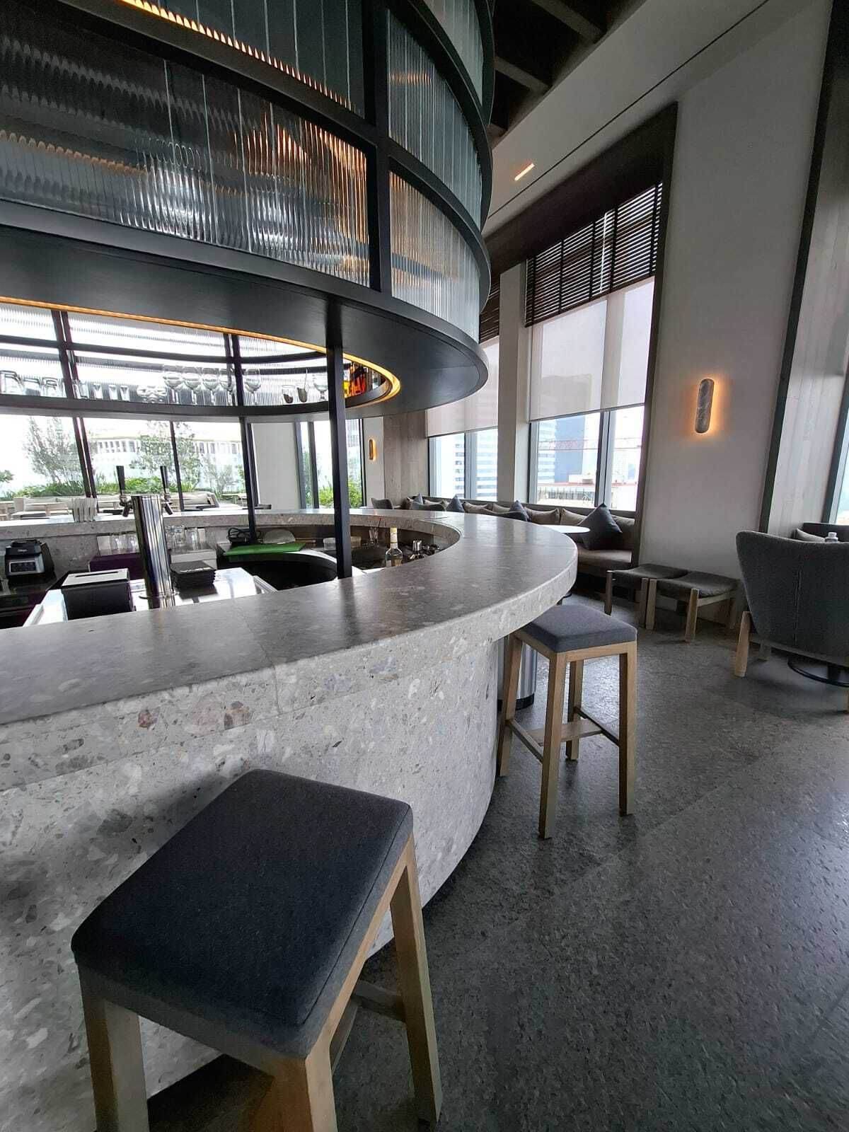 19 de 28: Bar