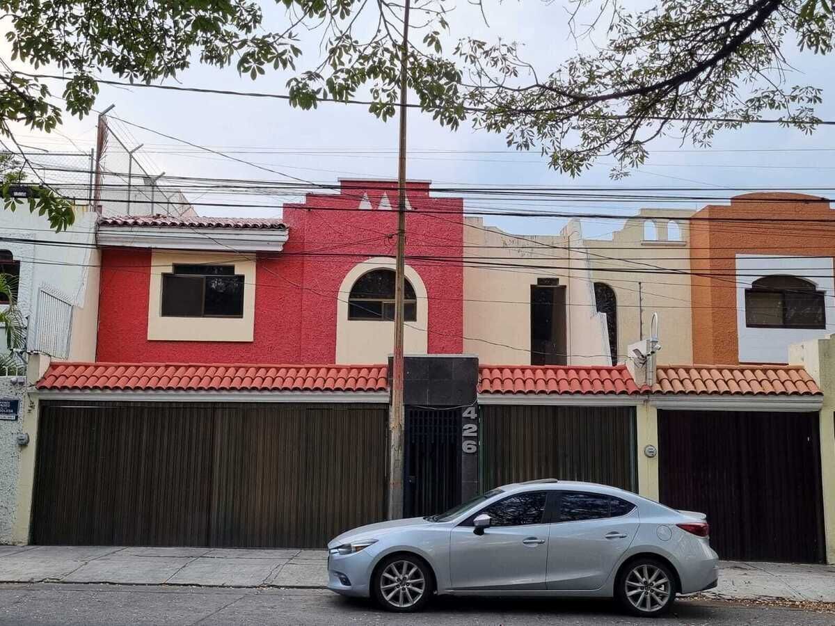 2 de 33