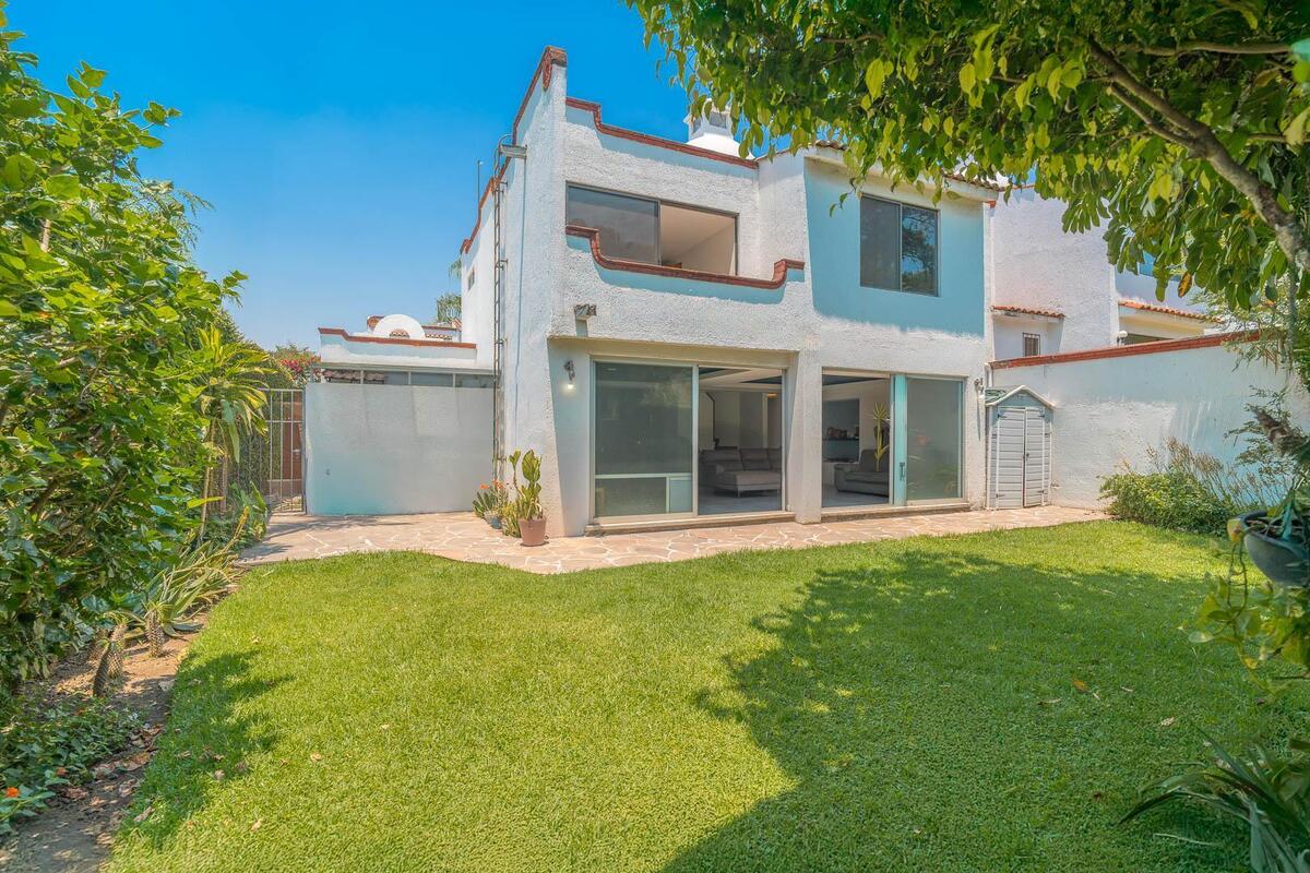 Casa con jardín privado en Lomas de Atzingo, La Cañada, Cuernavaca - Imagen 3