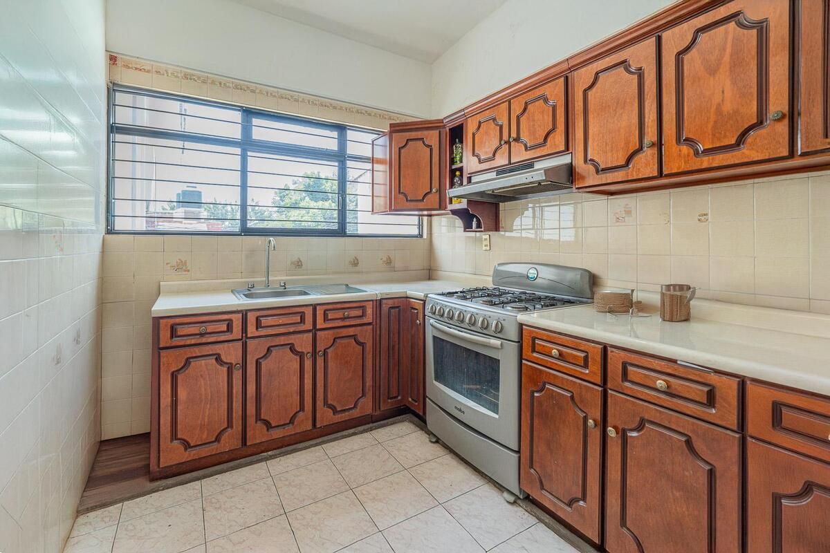 Casa en Venta sobre Av. Diana ideal para Negocio en Cuernavaca Morelos - Imagen 9