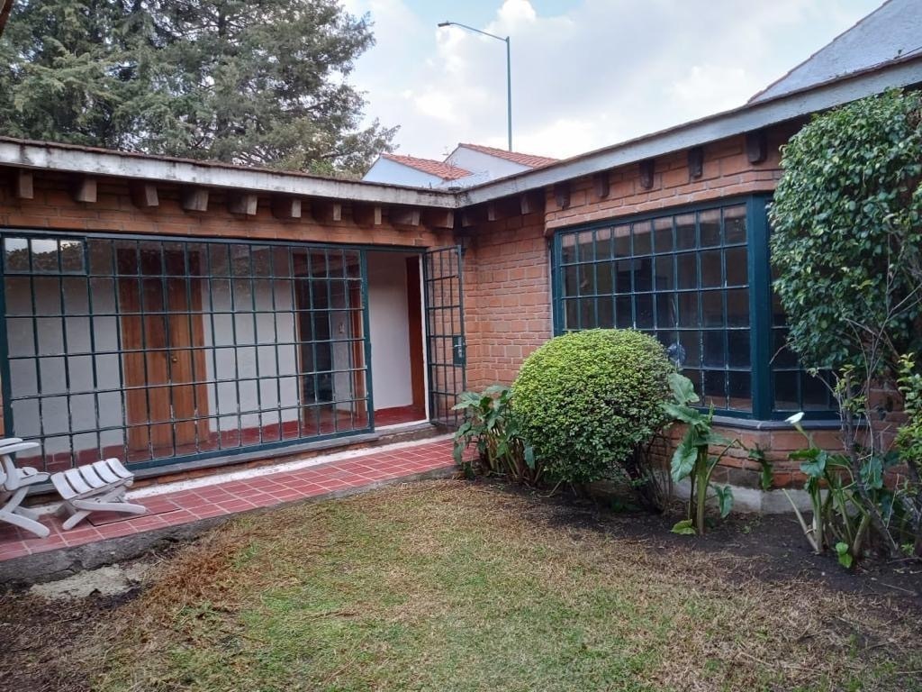 4 de 23: Jardín interior