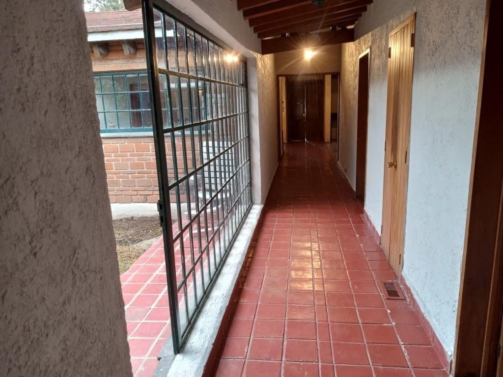 13 de 23: Pasillo entre las recámaras