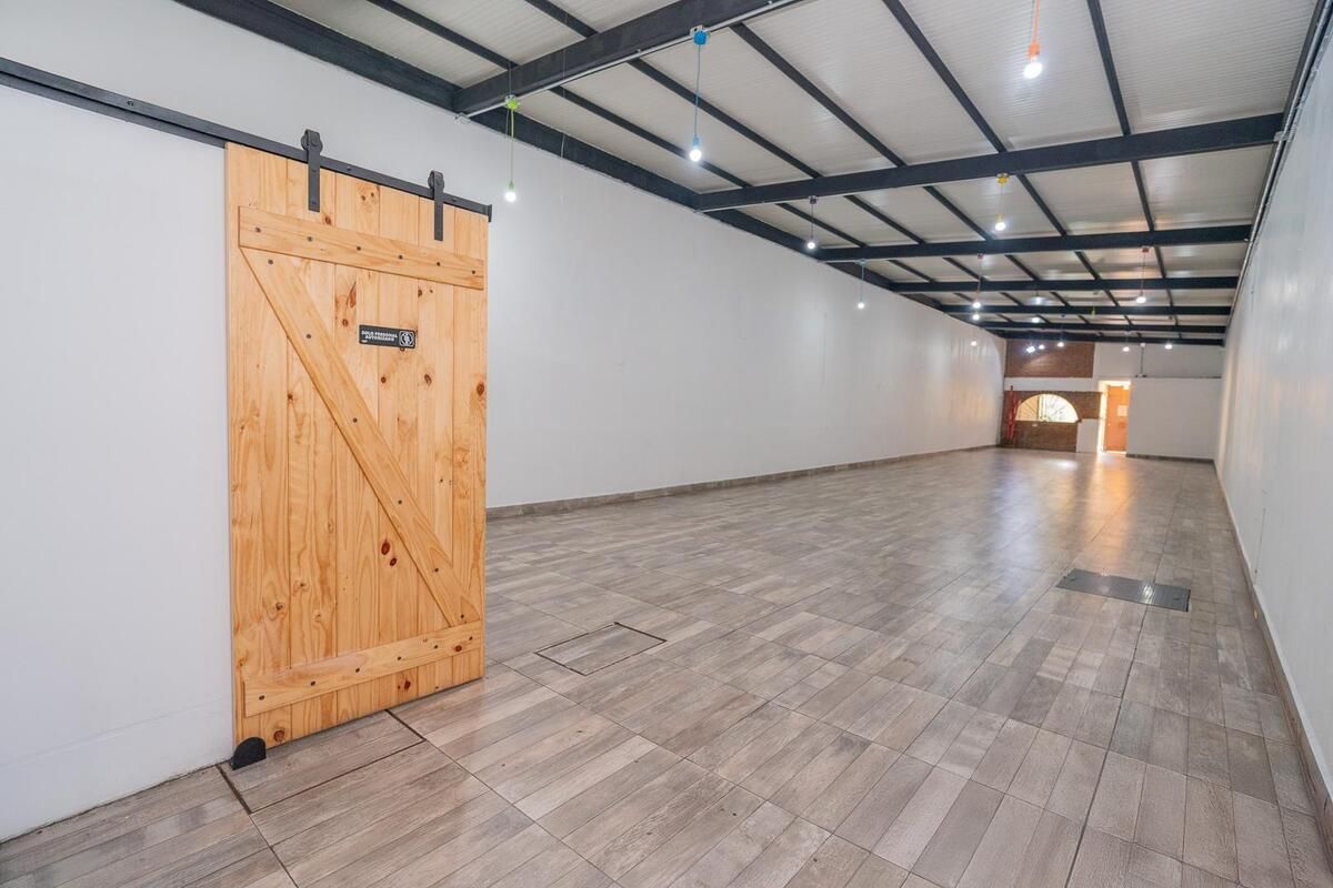 Bodega Comercial en Vallejo con Oficinas/Área Habitacional y Excelente Conectividad