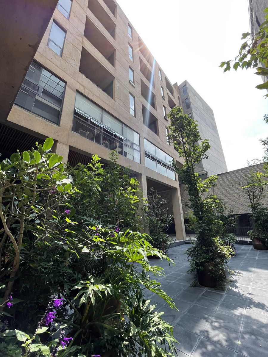1 de 28: Fachada Edificio